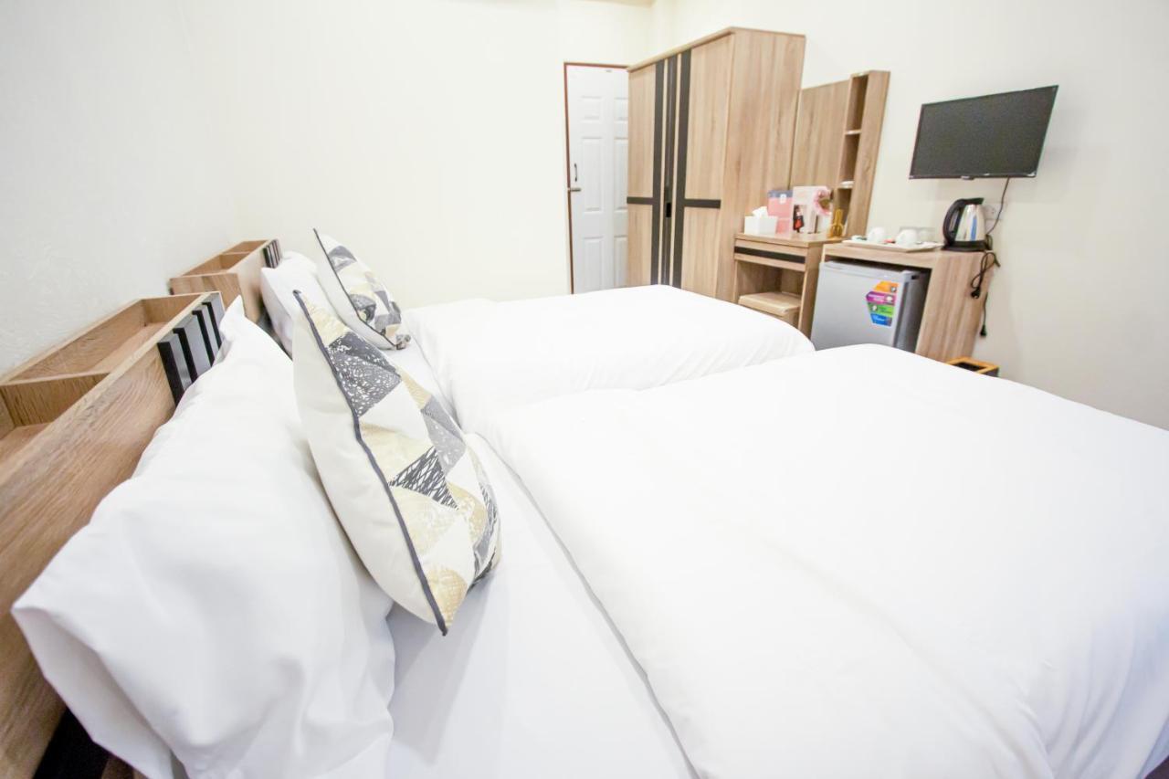 Atc Residence Банкок Екстериор снимка